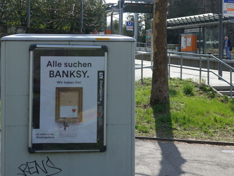 Plakat für „Alle suchen BANKSY.” in der Staatsgalerie in Stuttgart.